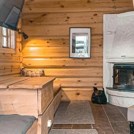 Stunning home in Sjusjen with 5 Bedrooms, Sauna&WiFi